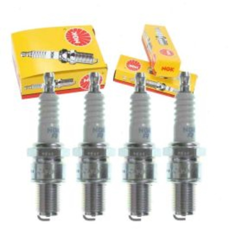 4 pc NGK Standard Spark Plugs for 1967 Nissan 411 1.6L L4