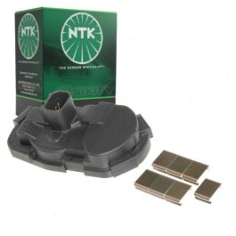 NTK Throttle Position Sensor for 2008-2014 Chevrolet Express 3500 4.8L 6.0L V8