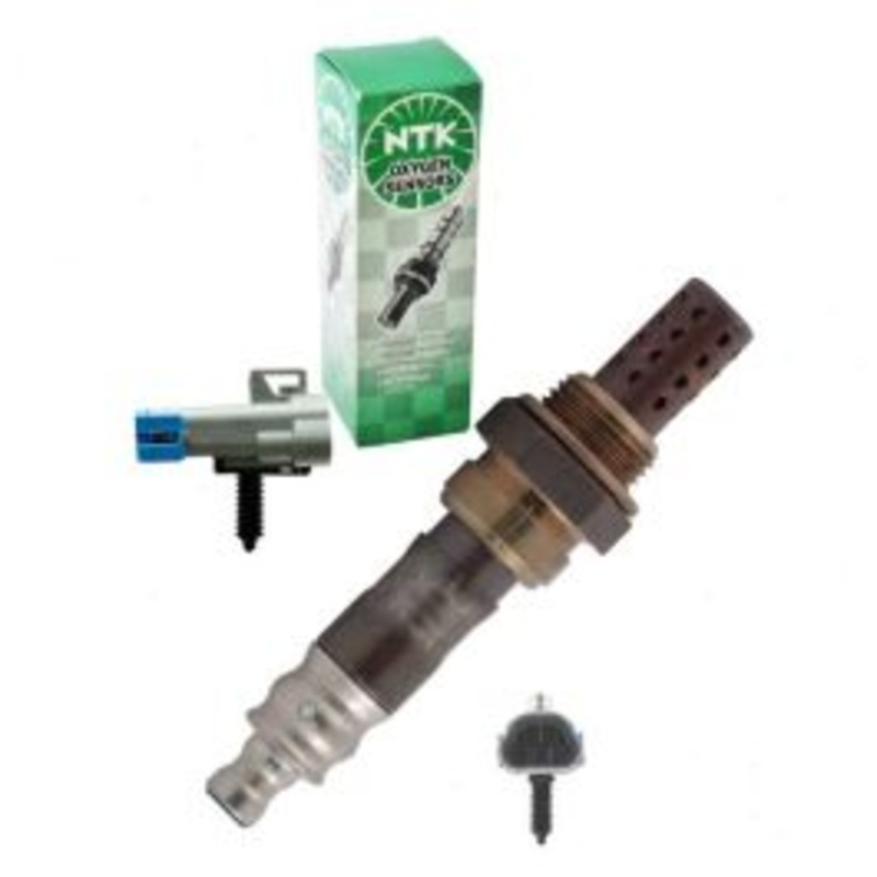 NGK NTK Upstream Oxygen (O2) Sensor for 2006 Chevrolet Trailblazer EXT 4.2L L6