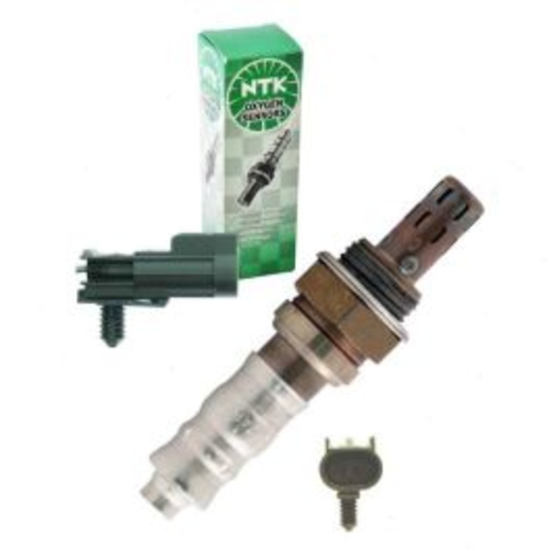 NGK NTK Upstream Oxygen (O2) Sensor for 2001 Saturn LW200 2.2L L4