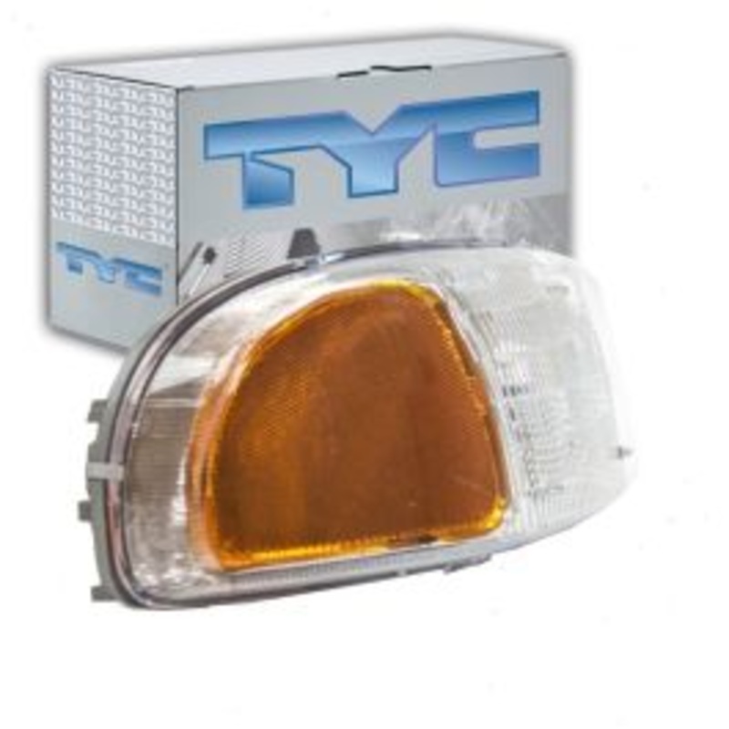 TYC Right Headlight Assembly for 2000-2006 GMC Yukon XL 1500
