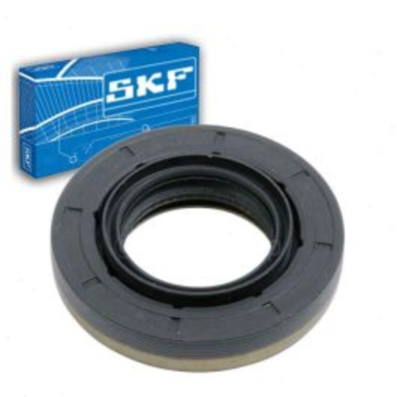 SKF Front Axle Shaft Seal for 2000-2006 Chevrolet Suburban 1500