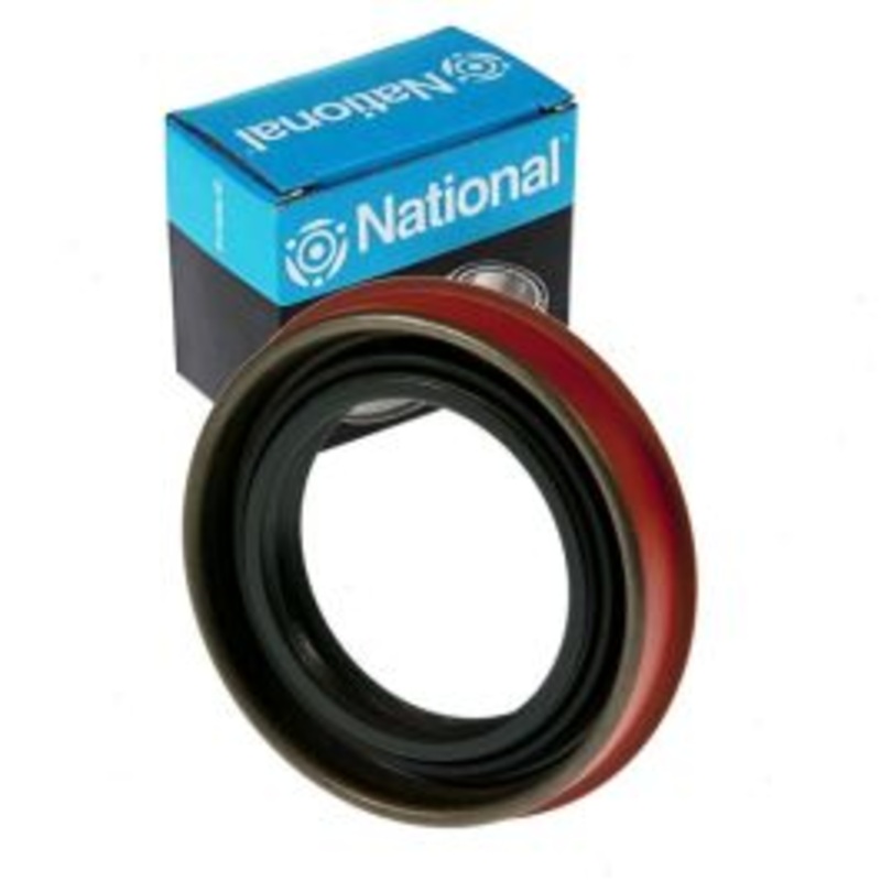 National Front Outer Differential Pinion Seal for 1999-2004 GMC Sierra 2500